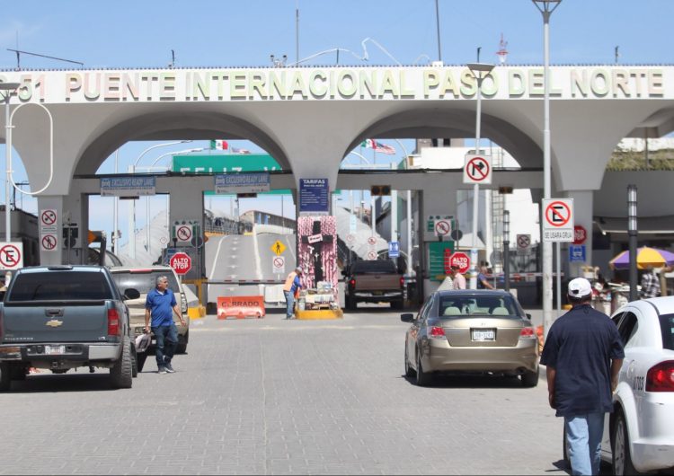 Cruce de frontera terrestre Mexico y EEUU