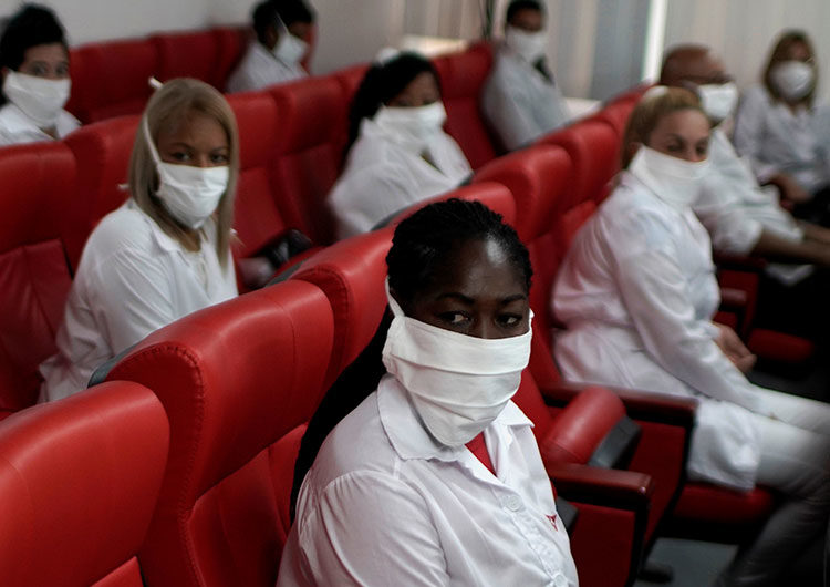 Ejército de «batas blancas»: Cuba envía médicos calificados a 40 países en plena pandemia