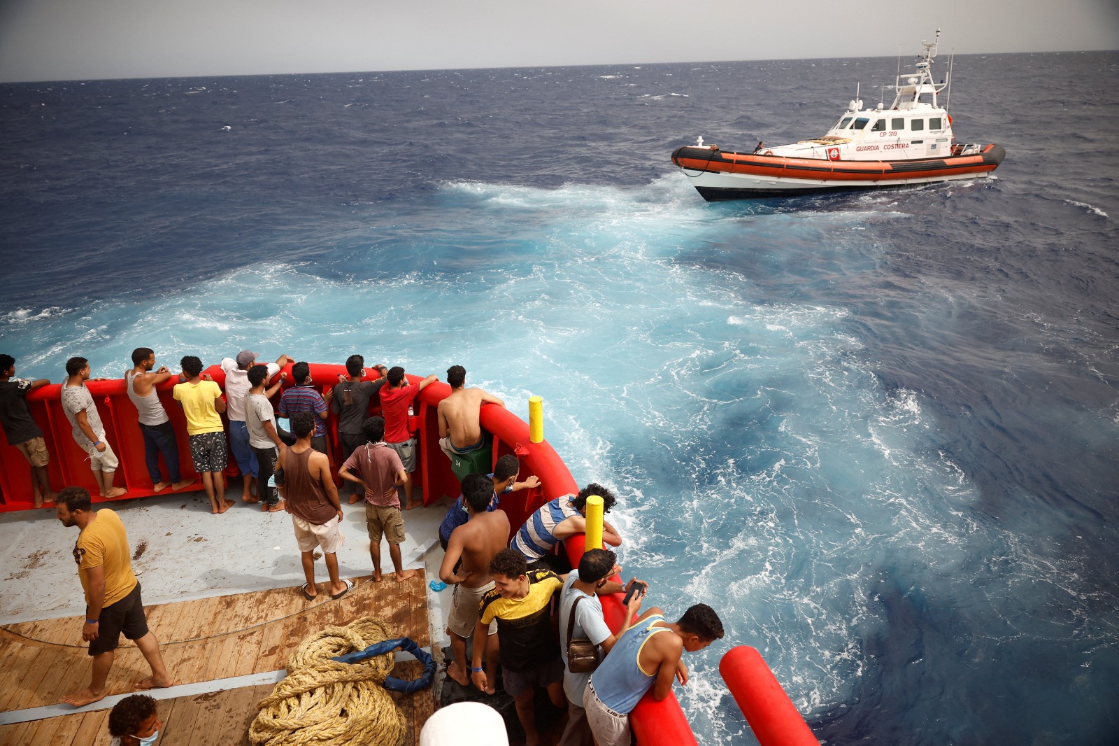 naufragio migrantes mediterraneo 